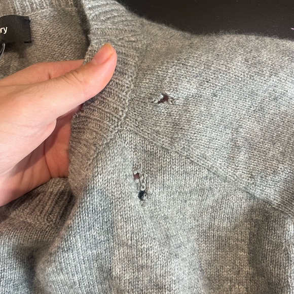 Theory cashmere sweater - Picture 8 of 9